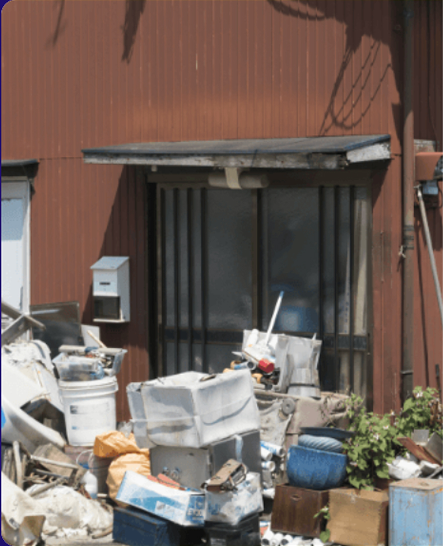 老朽化しすぎた空き家